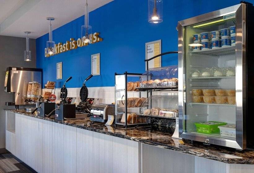 فندق Days Inn & Suites By Wyndham Warman