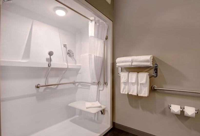 فندق Days Inn & Suites By Wyndham Warman