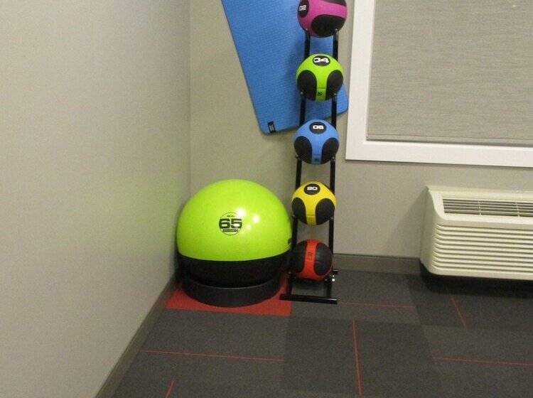 فندق Days Inn & Suites By Wyndham Warman