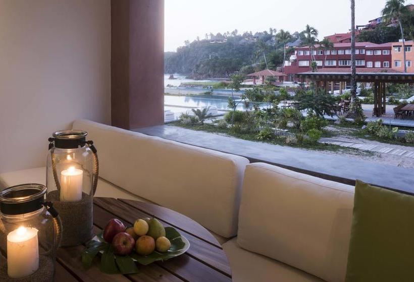 فندق El Careyes Club & Residences