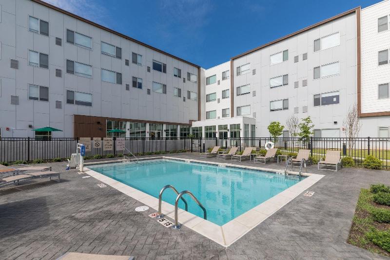 Отель Element Bentonville