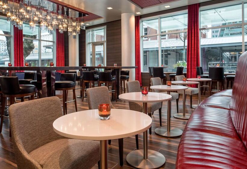 호텔 Embassy Suites By Hilton Seattle Downtown Pioneer Square