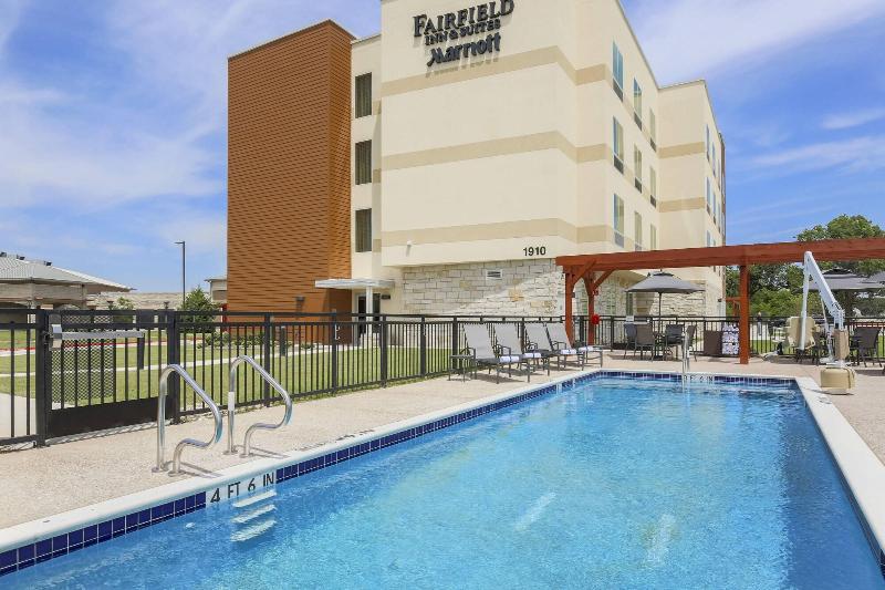 בית מלון כפרי Fairfield Inn & Suites By Marriott Decatur At Decatur Conference Center