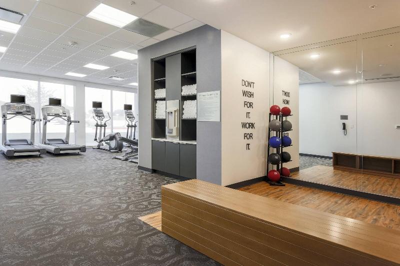 בית מלון כפרי Fairfield Inn & Suites By Marriott Decatur At Decatur Conference Center