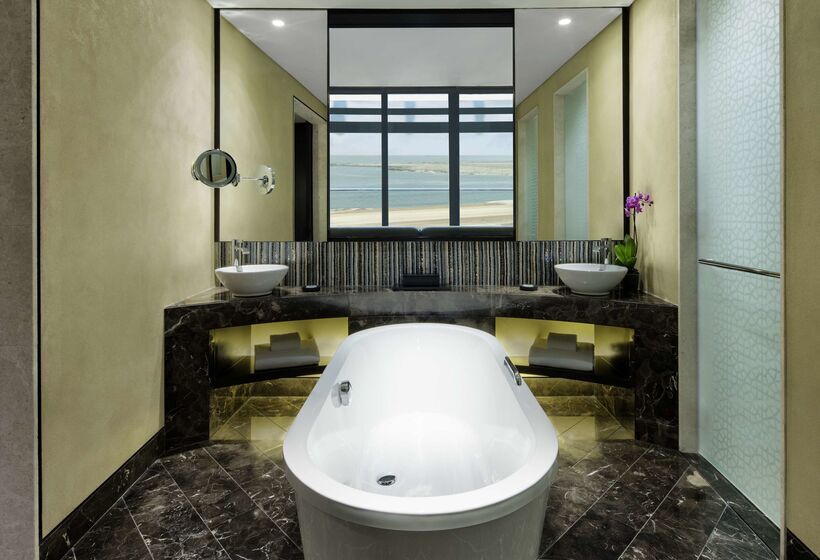 Grand Hyatt Abu Dhabi Hotel & Residences Emirates Pearl