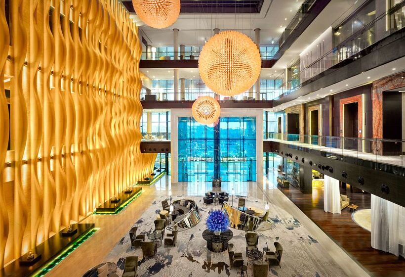 Grand Hyatt Abu Dhabi Hotel & Residences Emirates Pearl