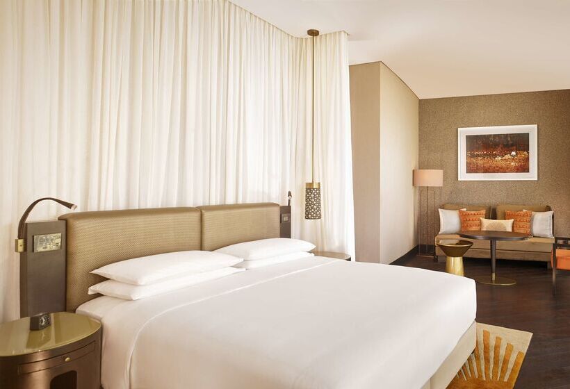 Grand Hyatt Abu Dhabi Hotel & Residences Emirates Pearl