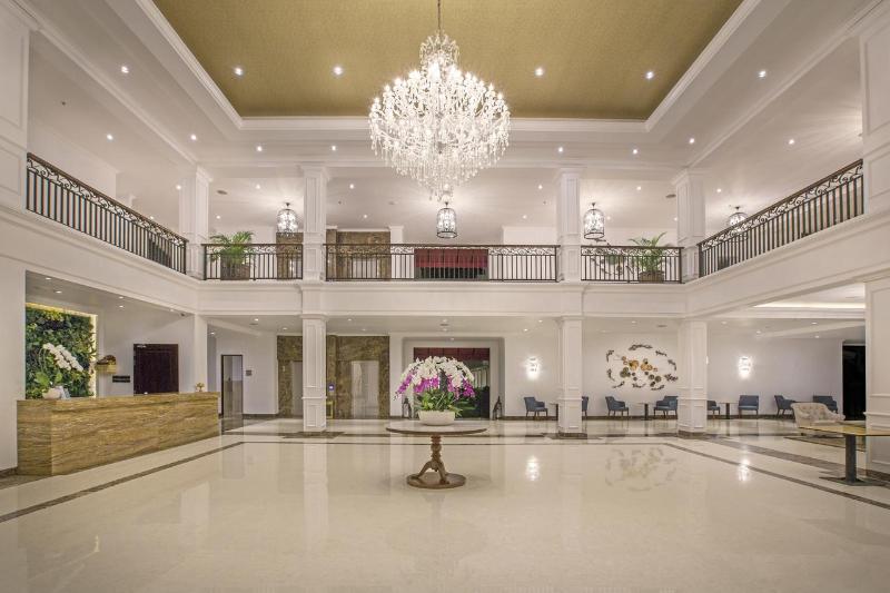 Grand Palace Hotel Sanur   Bali