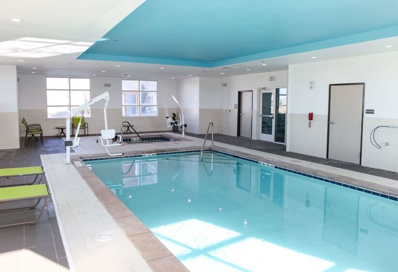 فندق Hampton Inn & Suites Lafayette Medical Center, Co