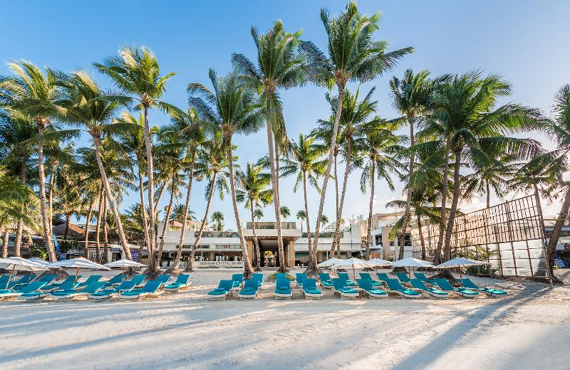 فندق Henann Crystal Sands Resort