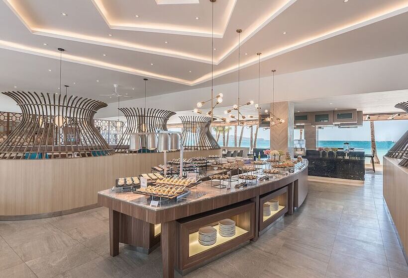 هتل Henann Palm Beach Resort