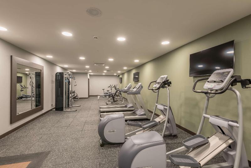 فندق Hilton Garden Inn Frankfurt City Centre