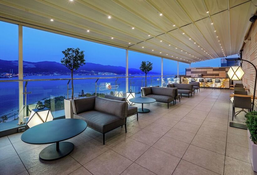 בית מלון כפרי Hilton Garden Inn Novorossiysk