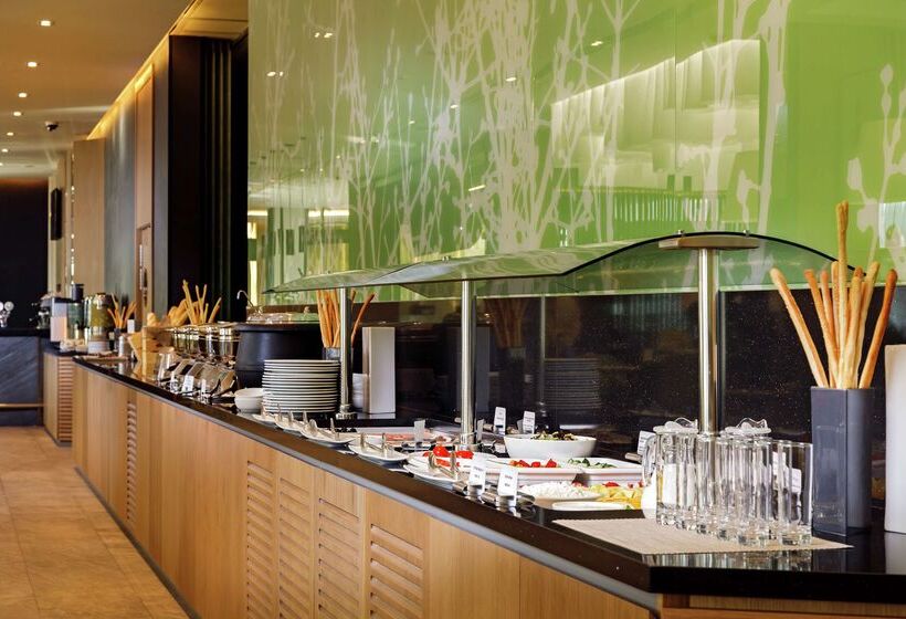 ホテル Hilton Garden Inn Novorossiysk