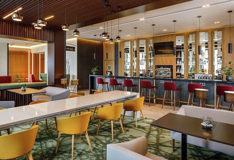 ホテル Hilton Garden Inn Novorossiysk