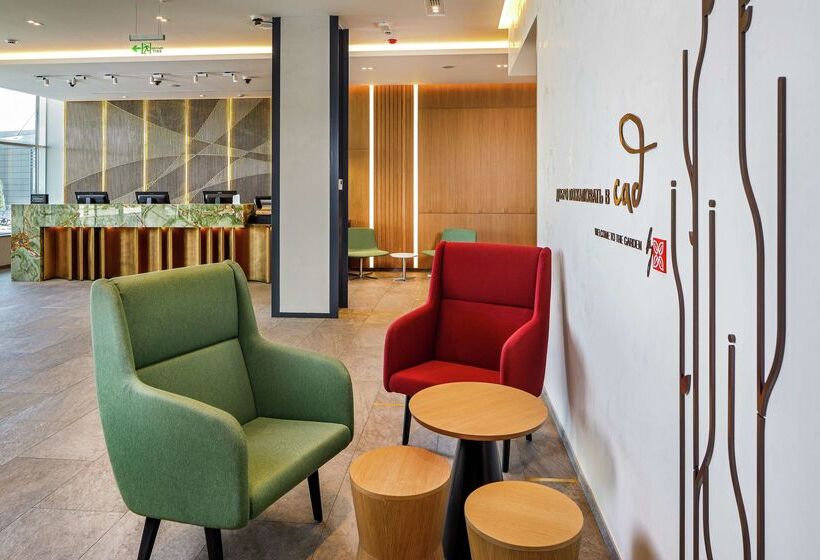 בית מלון כפרי Hilton Garden Inn Novorossiysk