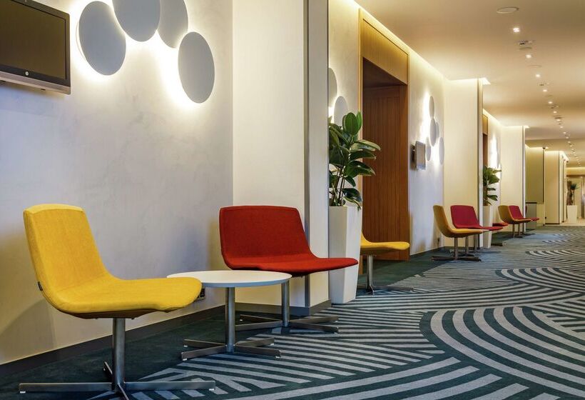 ホテル Hilton Garden Inn Novorossiysk