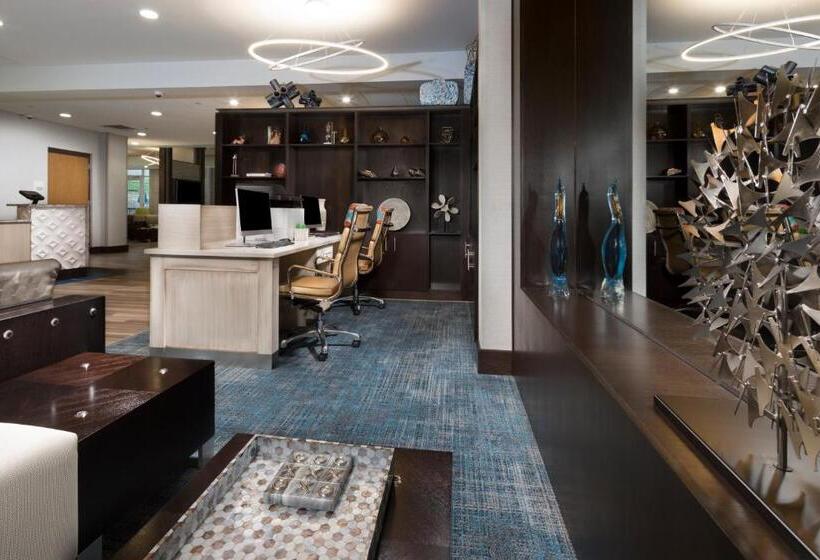 فندق Holiday Inn & Suites Arden   Asheville Airport, An Ihg