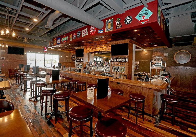 هتل Holiday Inn & Suites Sioux Falls   Airport, An Ihg