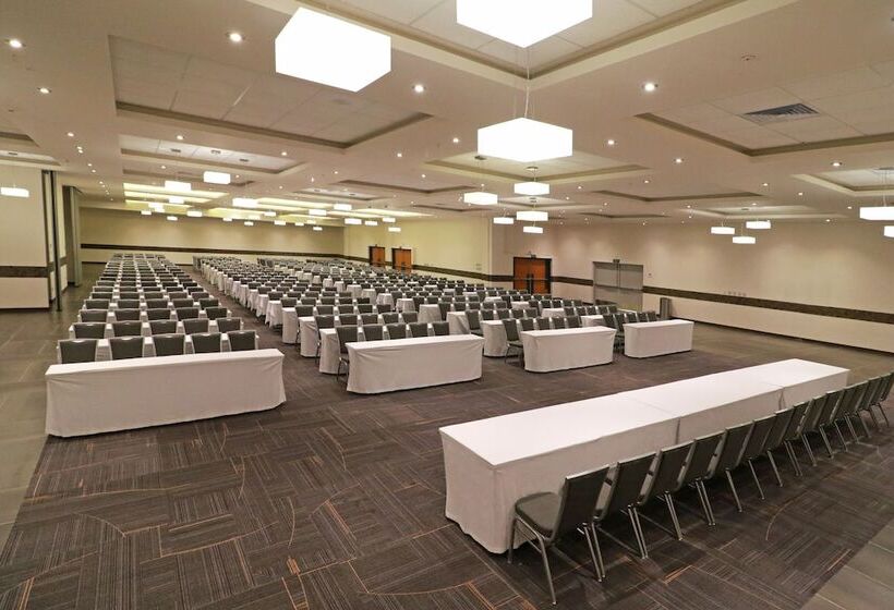 Отель Holiday Inn Chilpancingo, An Ihg