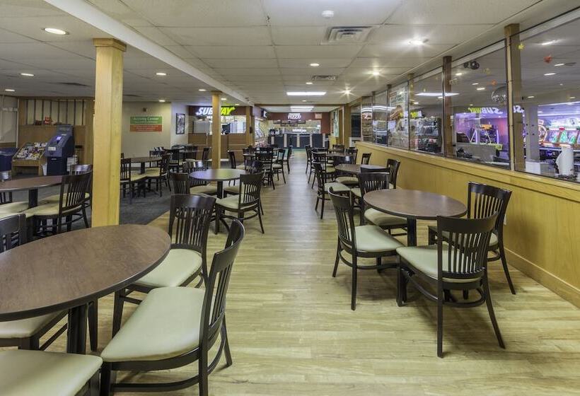 هتل Holiday Inn Club Vacations Oak N Spruce Resort In The Berkshires An Ihg