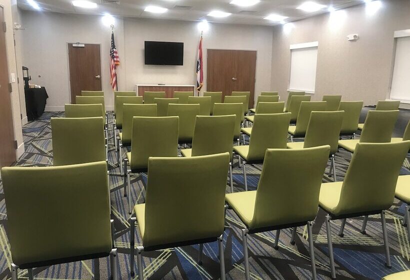 ホテル Holiday Inn Express And Suites Hannibal   Medical Center By Ihg