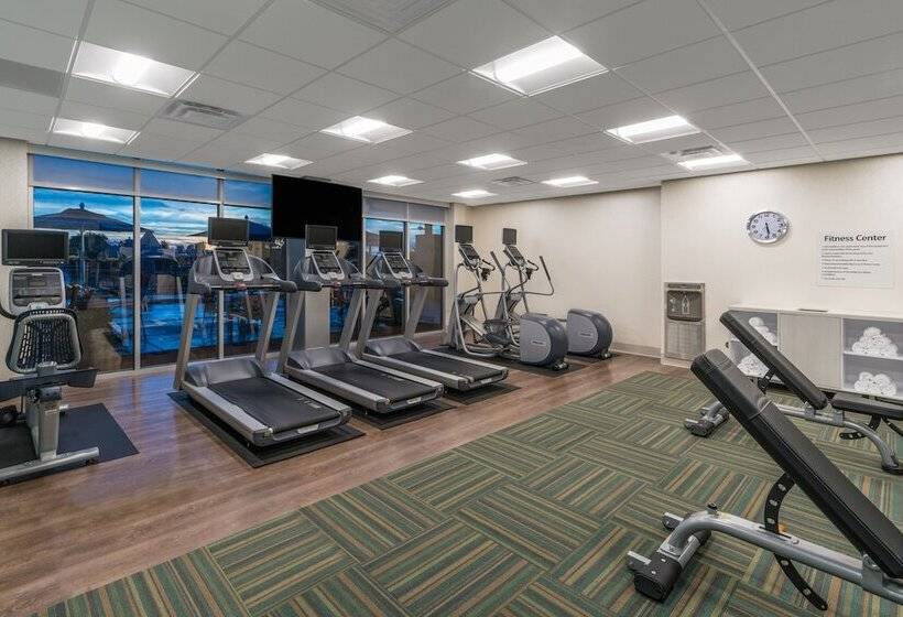 호텔 Holiday Inn Express & Suites Lake Havasu   London Bridge, An Ihg