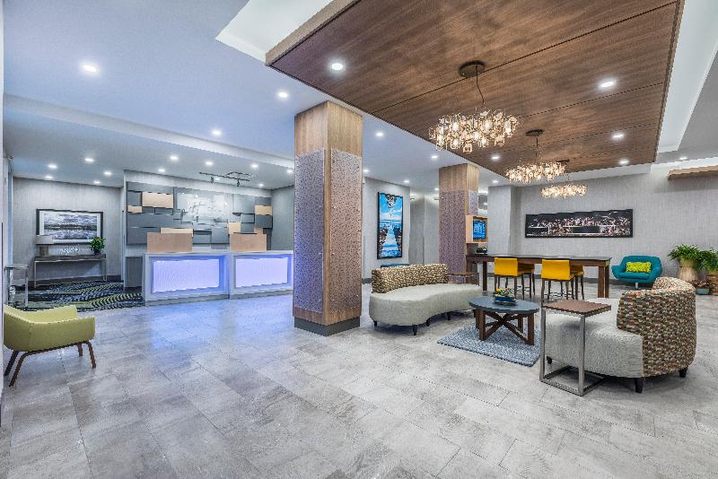 فندق Holiday Inn Express & Suites Moncton, An Ihg