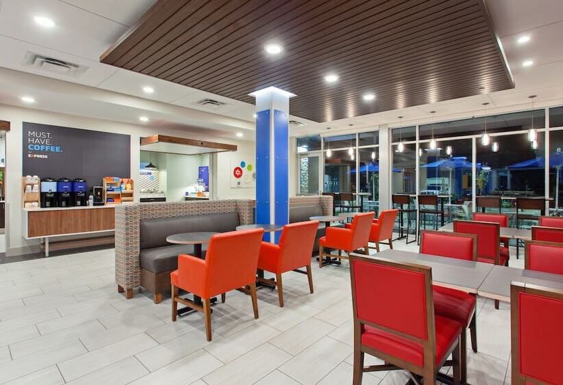 فندق Holiday Inn Express & Suites   Moses Lake, An Ihg