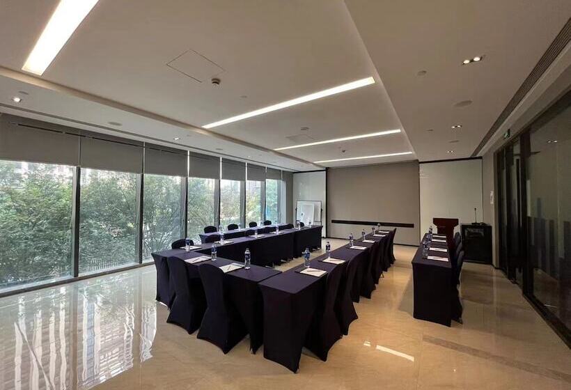 فندق Holiday Inn Express Fuzhou Downtown, An Ihg