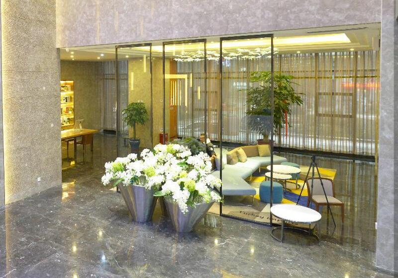 ホテル Holiday Inn Express Jinan Exhibition Center By Ihg