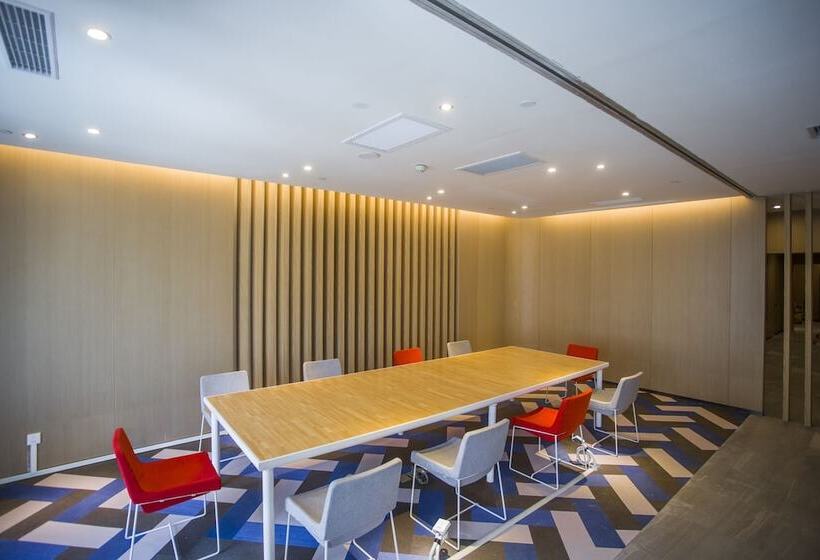 هتل Holiday Inn Express Sanya Bay By Ihg