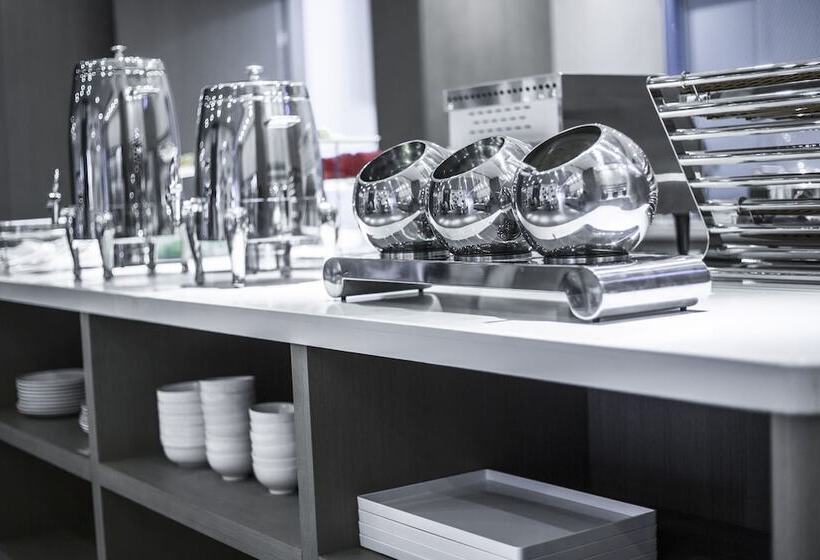 هتل Holiday Inn Express Sanya Bay By Ihg