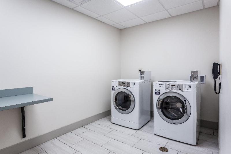 هتل Holiday Inn Express & Suites Hammond, An Ihg