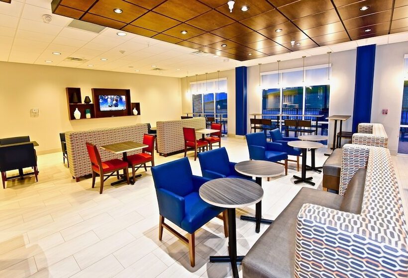 فندق Holiday Inn Express & Suites   Perryville I 55, An Ihg