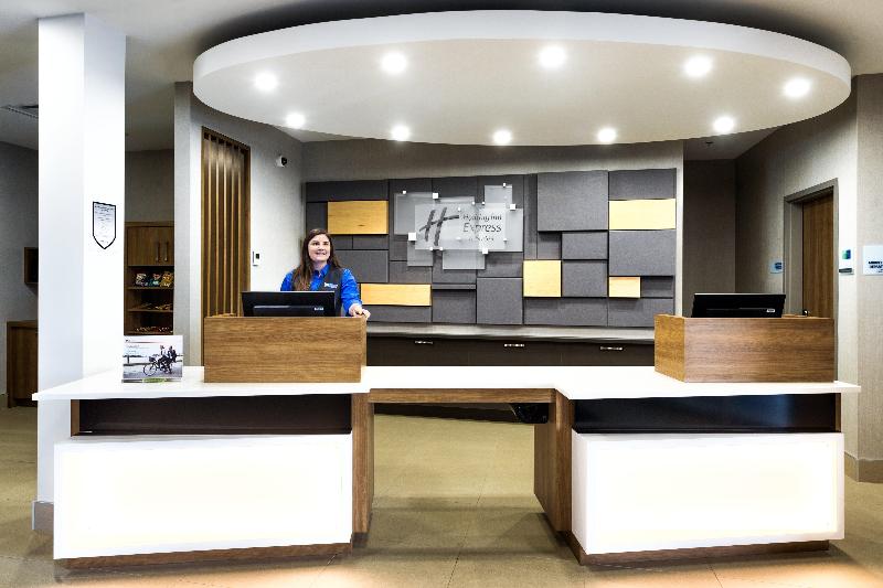 هتل Holiday Inn Express & Suites   Trois Rivieres Ouest, An Ihg