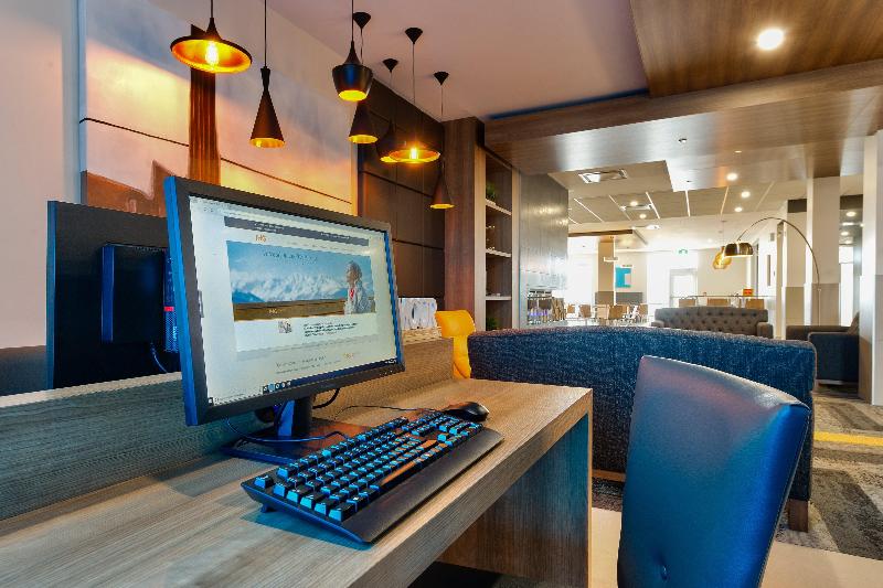 هتل Holiday Inn Express & Suites   Trois Rivieres Ouest, An Ihg