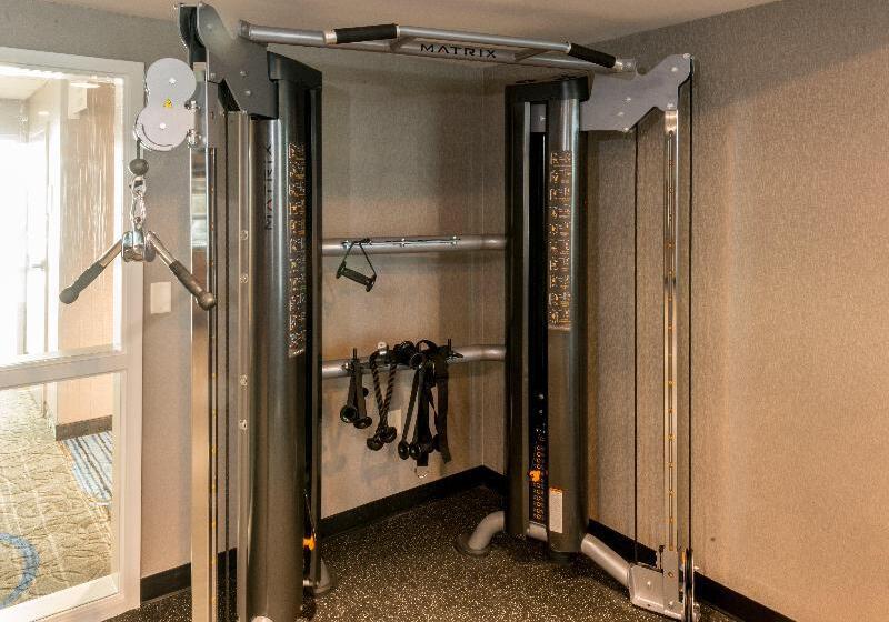 בית מלון כפרי Holiday Inn Lexington   Hamburg, An Ihg