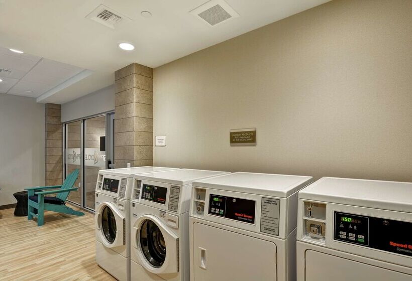 هتل Home2 Suites By Hilton Helena