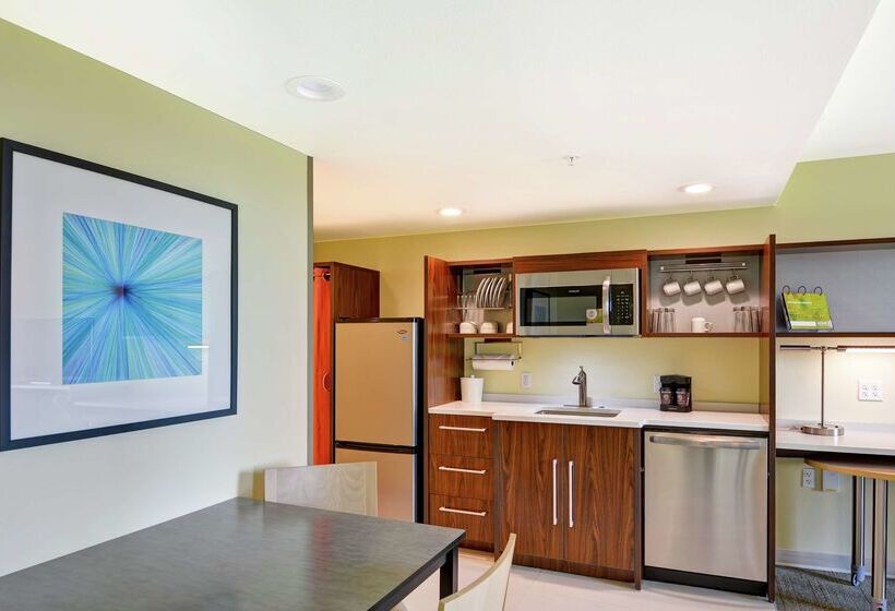 هتل Home2 Suites By Hilton Helena