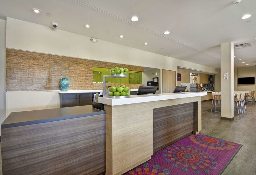 בית מלון כפרי Home2 Suites By Hilton Stow