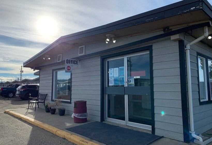 فندق Howard Johnson By Wyndham Grande Prairie