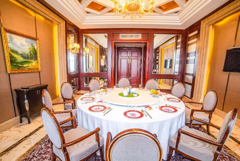 酒店 Howard Johnson Domando Plaza Wulanchabu