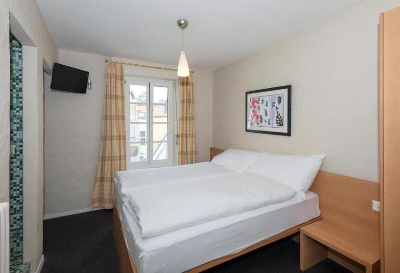 בית מלון כפרי Hôtel Du Cheval Blanc