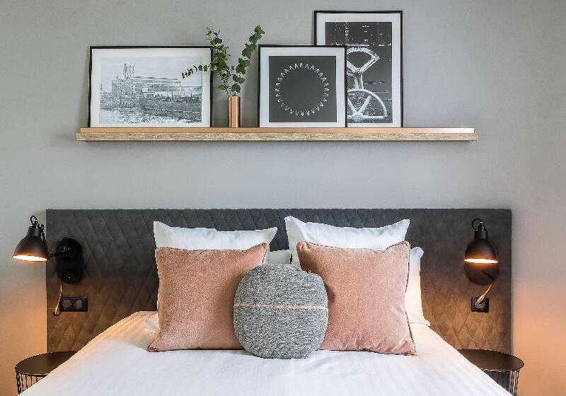 Отель Hôtel Mercure Paris Gennevilliers