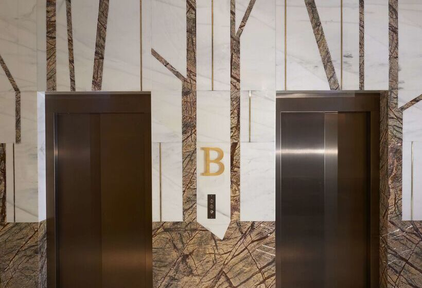 Отель Hyatt Centric Gran Via Madrid