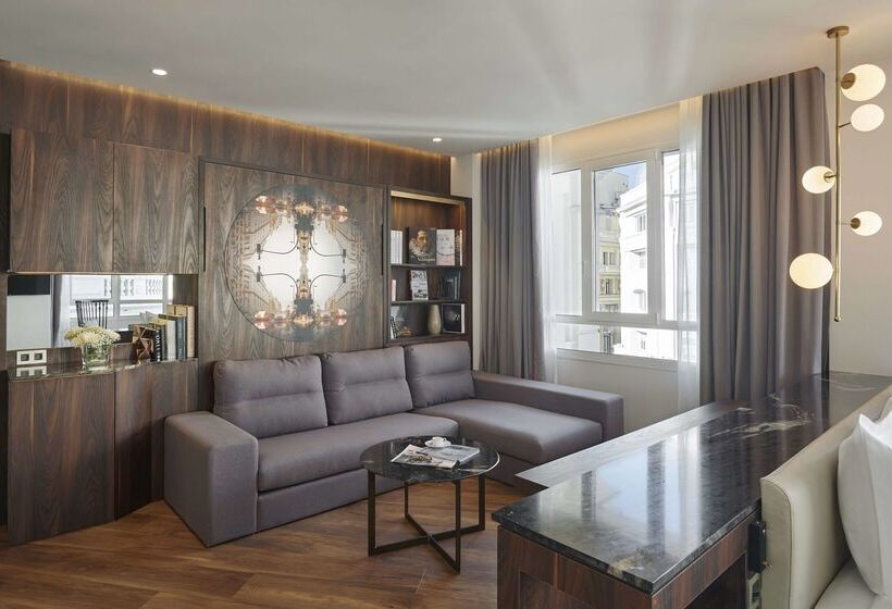 Отель Hyatt Centric Gran Via Madrid