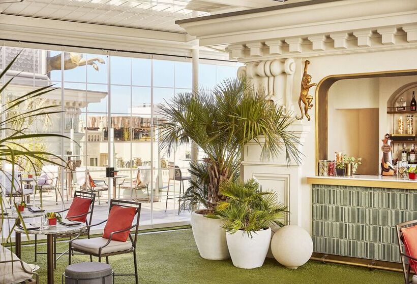 Отель Hyatt Centric Gran Via Madrid