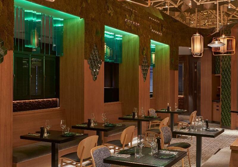 Отель Hyatt Centric Gran Via Madrid