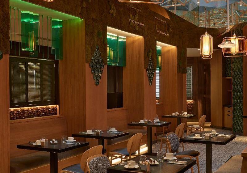 Отель Hyatt Centric Gran Via Madrid